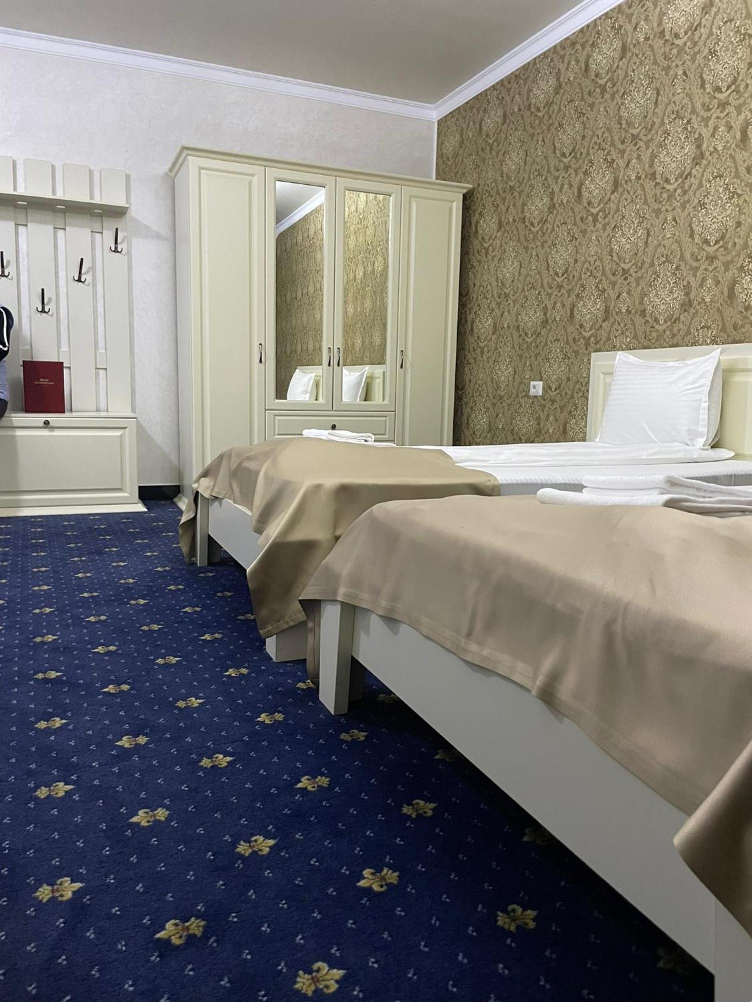 Hotel Bacsoridana Tecuci Екстер'єр фото