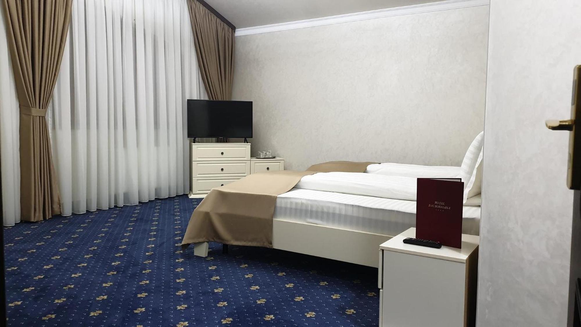 Hotel Bacsoridana Tecuci Екстер'єр фото
