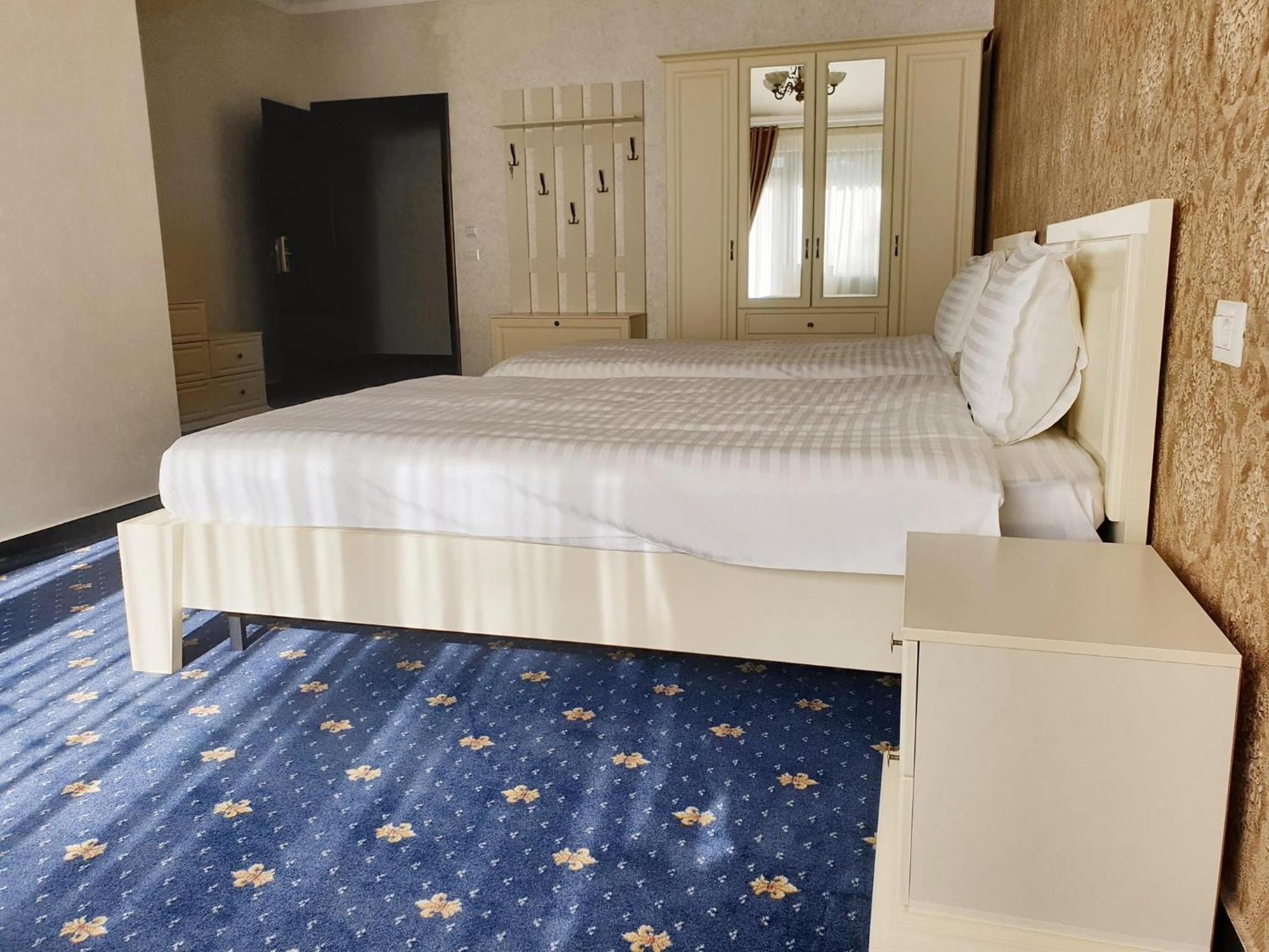 Hotel Bacsoridana Tecuci Екстер'єр фото